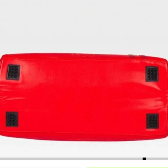 Elegant Red Travel Bag Set By Tote And Carry - Picture 6 of 16